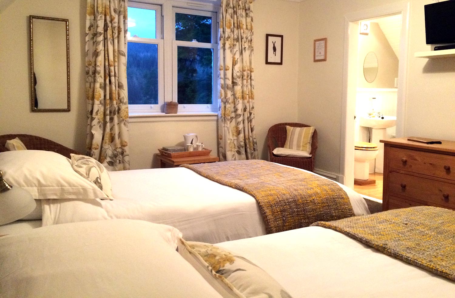 Bed & Breakfast Glengarry House